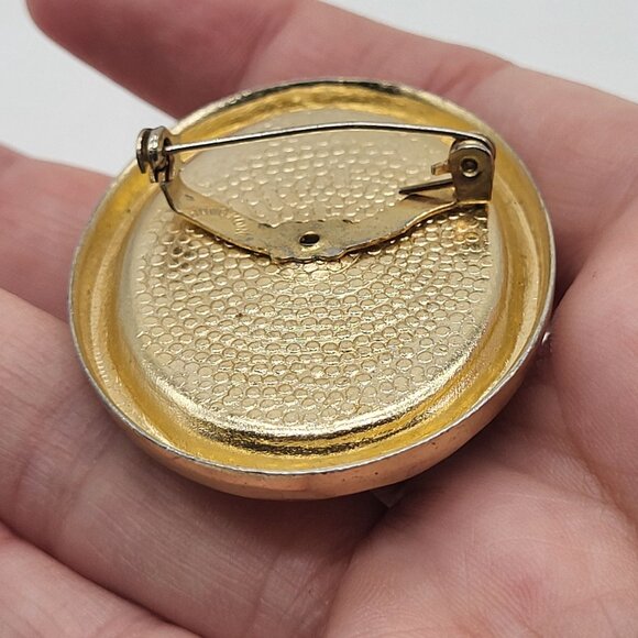 VTG Fragonard Couple Courting Brooch Pin Hong Kong Gold Tone - Picture 5 of 9